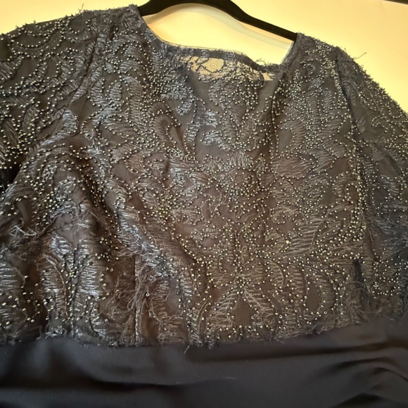 NWT JS Collections Celia Mixed Media Mermaid Gown Deep Navy Size 14 MSRP $298 - Picture 7 of 11